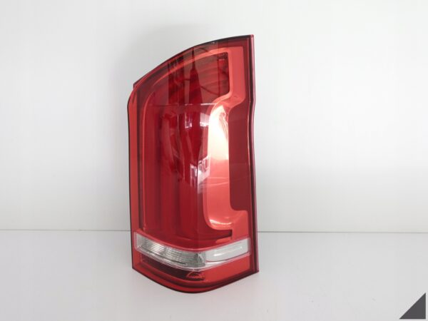 MERCEDES V-KLASA VITO W447 14-22 LED LAMPA PRAWA MERCEDES V-KLASA VITO W447 14-22 LED LAMPA PRAWA