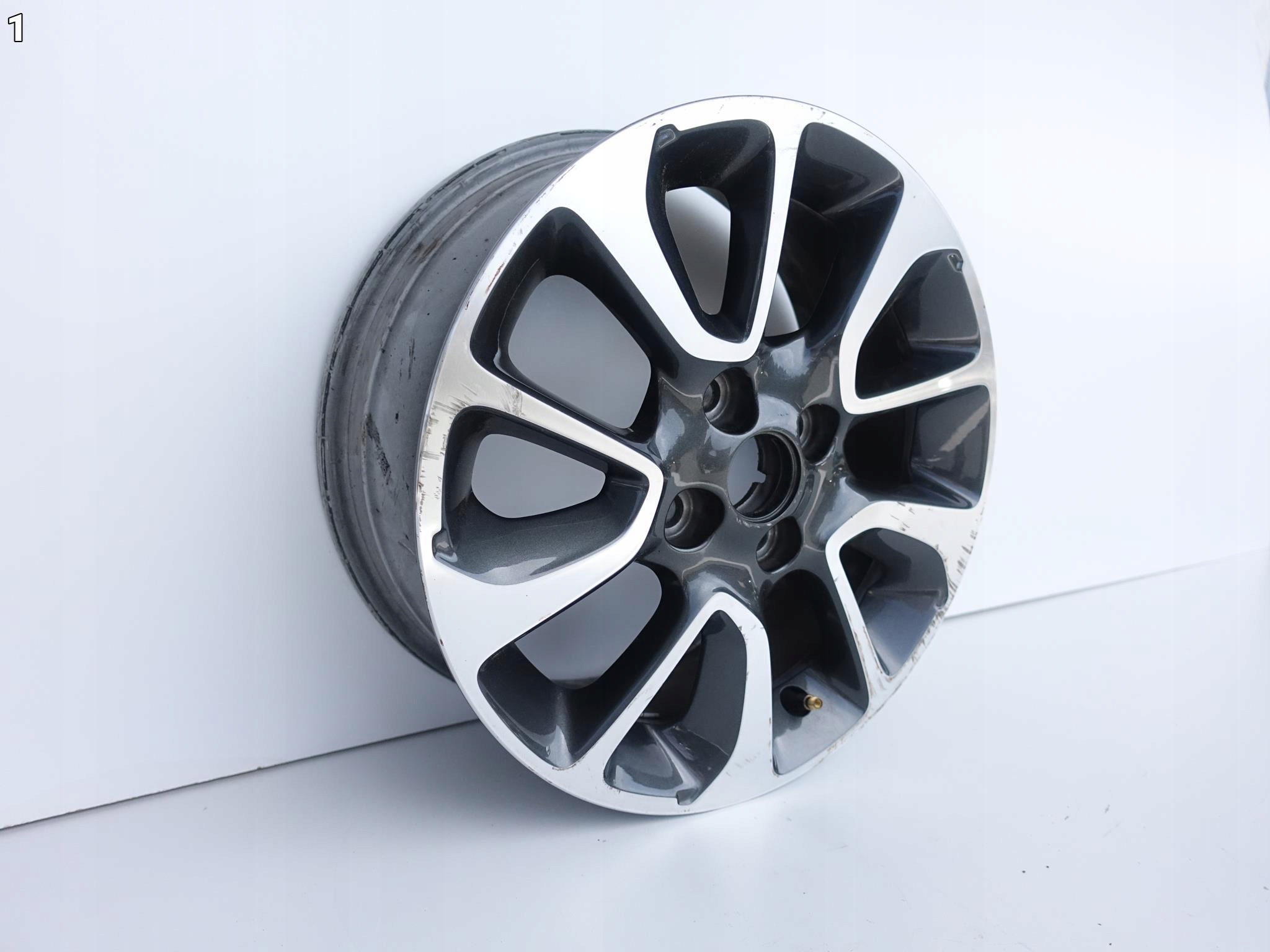 OPEL KARL CHEVROLET SPARK FELGA 6JX15 IS45 4X100 OPEL KARL CHEVROLET SPARK FELGA 6JX15 IS45 4X100 - obrazek 2
