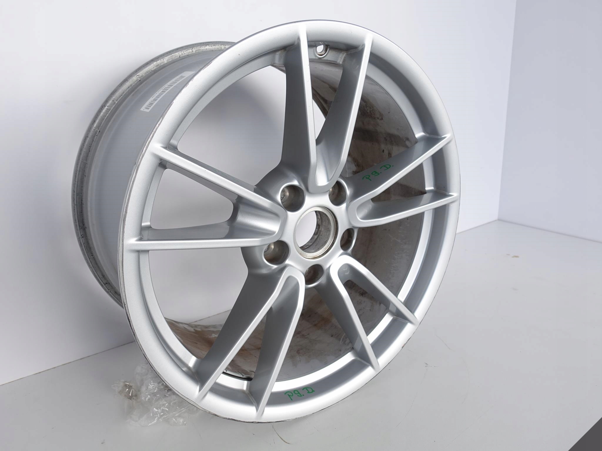 PORSCHE 992 911 CARRERA 7 FELGA 11X20 ET66 5X130 PORSCHE 992 911 CARRERA 7 FELGA 11X20 ET66 5X130 - obrazek 2