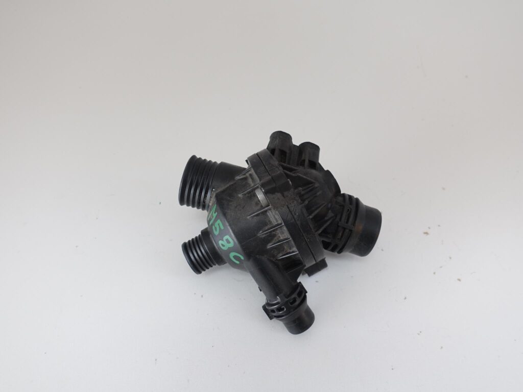 BMW E60 E61 E63 E65 E66 E81 E82 E87 E92 TERMOSTAT