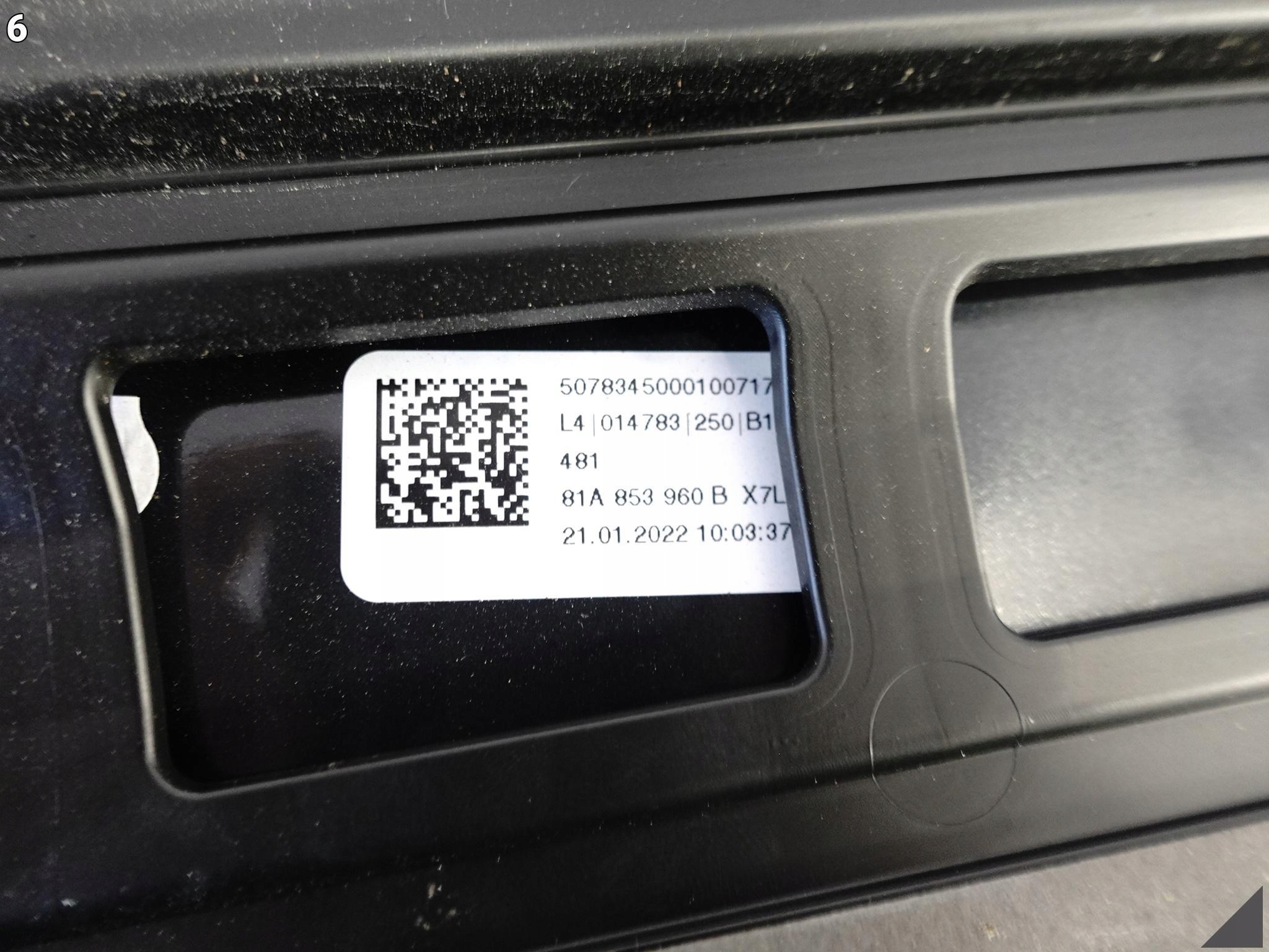AUDI Q2 81A 16-20 DOLNA LISTWA DRZWI PRAWYCH PRZÓD 81A853960B X7L BASIC AUDI Q2 81A 16-20 DOLNA LISTWA DRZWI PRAWYCH PRZÓD 81A853960B X7L BASIC - obrazek 7