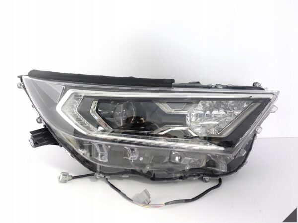 TOYOTA RAV4 RAV 4 V 5 19- LAMPA FULL LED SOCZEWKA PRAWA PRZÓD EUROPA BŁADNA TOYOTA RAV4 RAV 4 V 5 19- LAMPA FULL LED SOCZEWKA PRAWA PRZÓD EUROPA BŁADNA