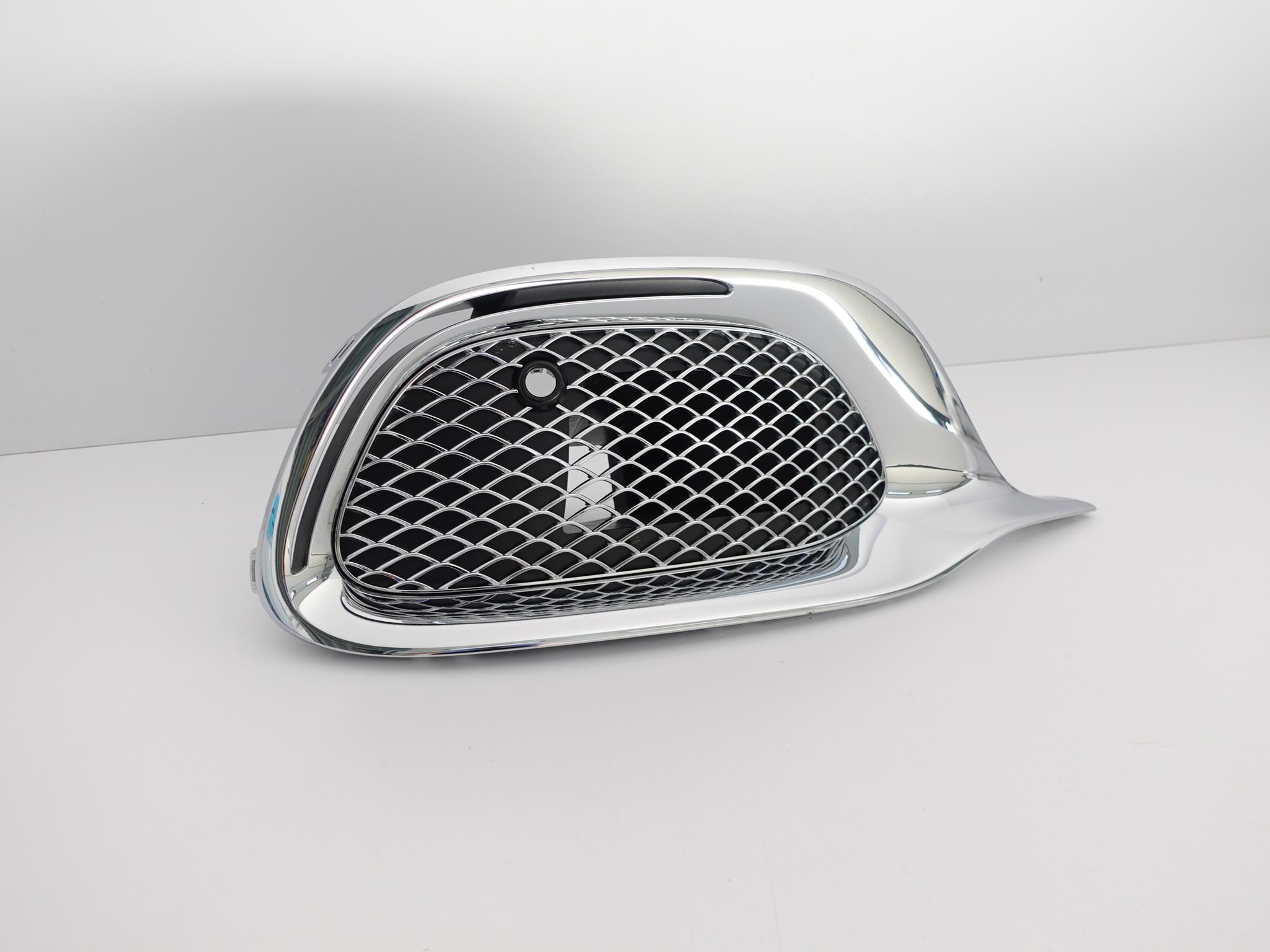 MERCEDES S W223 MAYBACH 20- KRATKA ATRAPA PRAWA MERCEDES S W223 MAYBACH 20- KRATKA ATRAPA PRAWA - obrazek 2