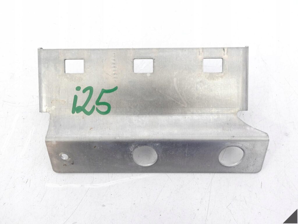 AUDI RS7 4G8 RS6 4G0 C7 14-18 LIFT UCHWYT MOCOWANIE CHŁODNICY OLEJU 4.0TFSI AUDI RS7 4G8 RS6 4G0 C7 14-18 LIFT UCHWYT MOCOWANIE CHŁODNICY OLEJU 4.0TFSI