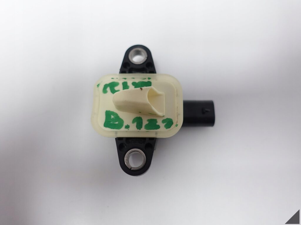 AUDI A7 S7 A6 S6 4G8 4G0 C7 LIFT 10-18 SKODA VW CZUJNIK UDERZENIOWY DRZWI AUDI A7 S7 A6 S6 4G8 4G0 C7 LIFT 10-18 SKODA VW CZUJNIK UDERZENIOWY DRZWI