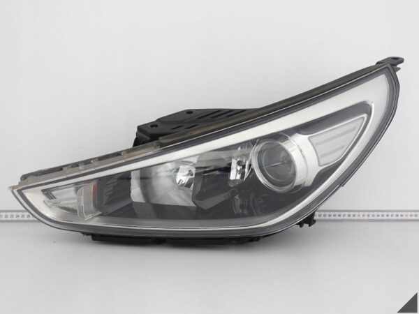HYUNDAI I30 III 16-20 LAMPA ZWYKŁA HALOGEN SOCZEWKA LEWA PRZÓD EUROPA