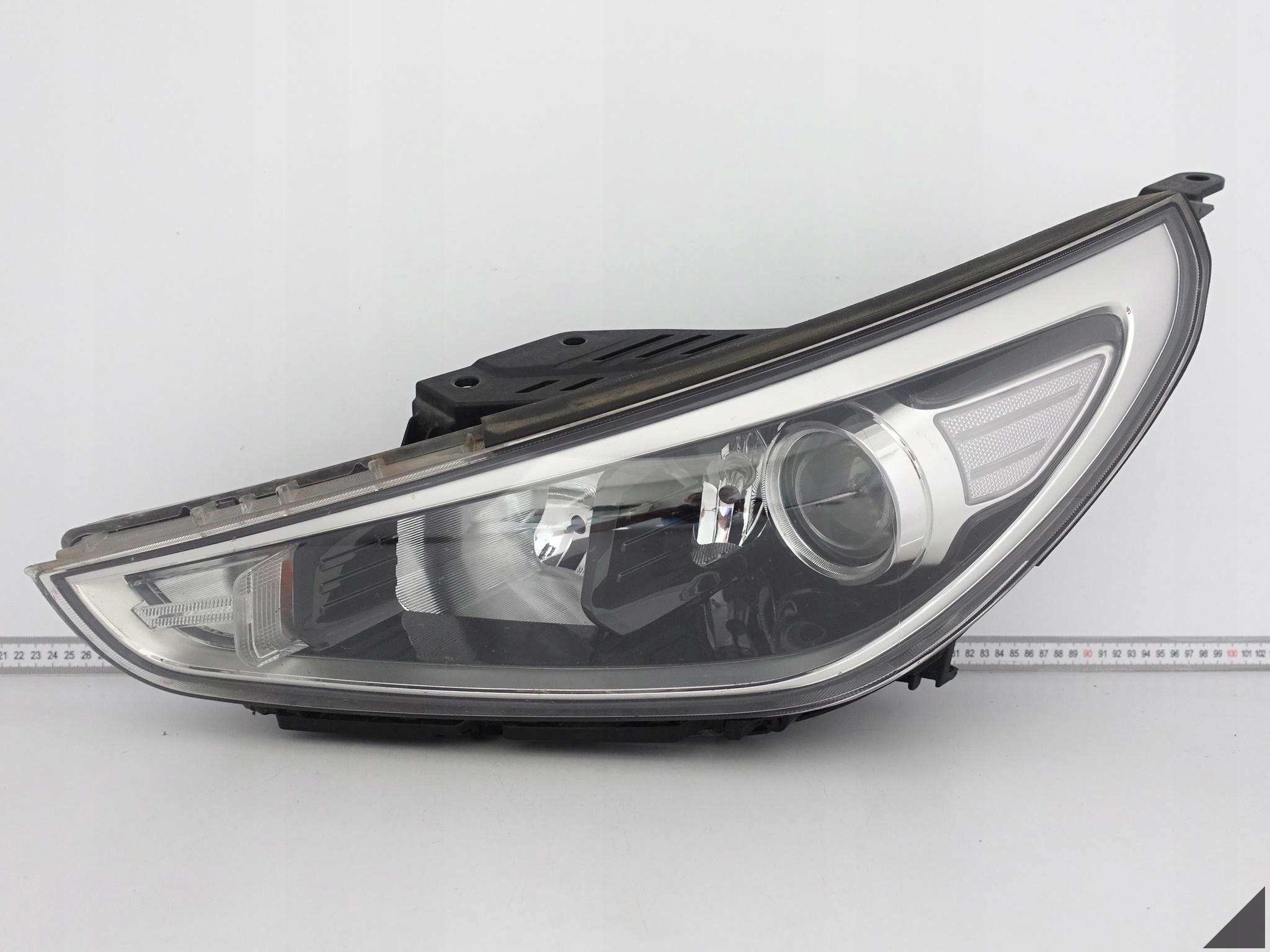 HYUNDAI I30 III 16-20 LAMPA ZWYKŁA HALOGEN SOCZEWKA LEWA PRZÓD EUROPA HYUNDAI I30 III 16-20 LAMPA ZWYKŁA HALOGEN SOCZEWKA LEWA PRZÓD EUROPA
