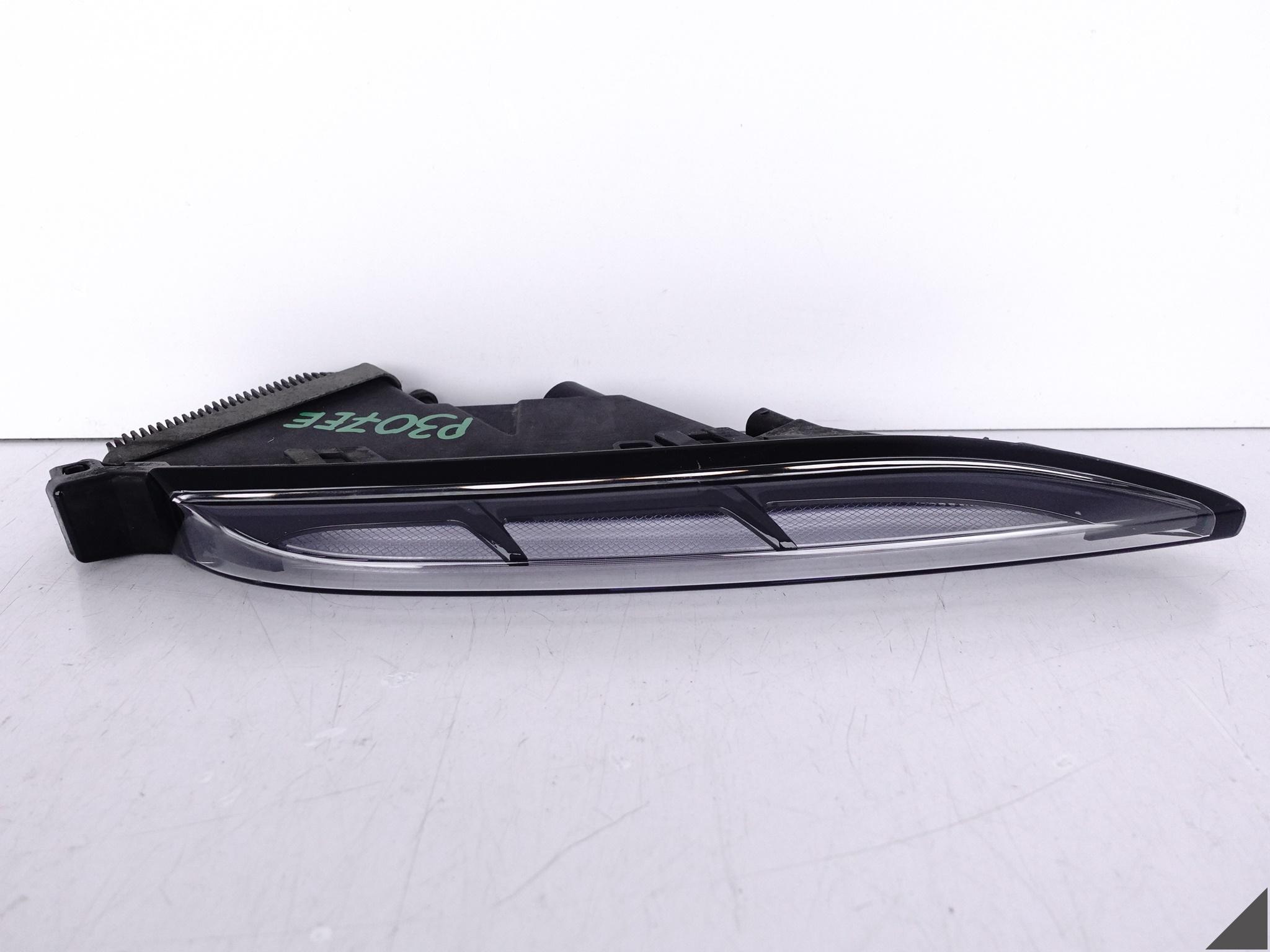 PORSCHE MACAN 95B LIFT 18- LED KIERUNKOWSKAZ LAMPA HALOGEN PRAWY PRZÓD PORSCHE MACAN 95B LIFT 18- LED KIERUNKOWSKAZ LAMPA HALOGEN PRAWY PRZÓD