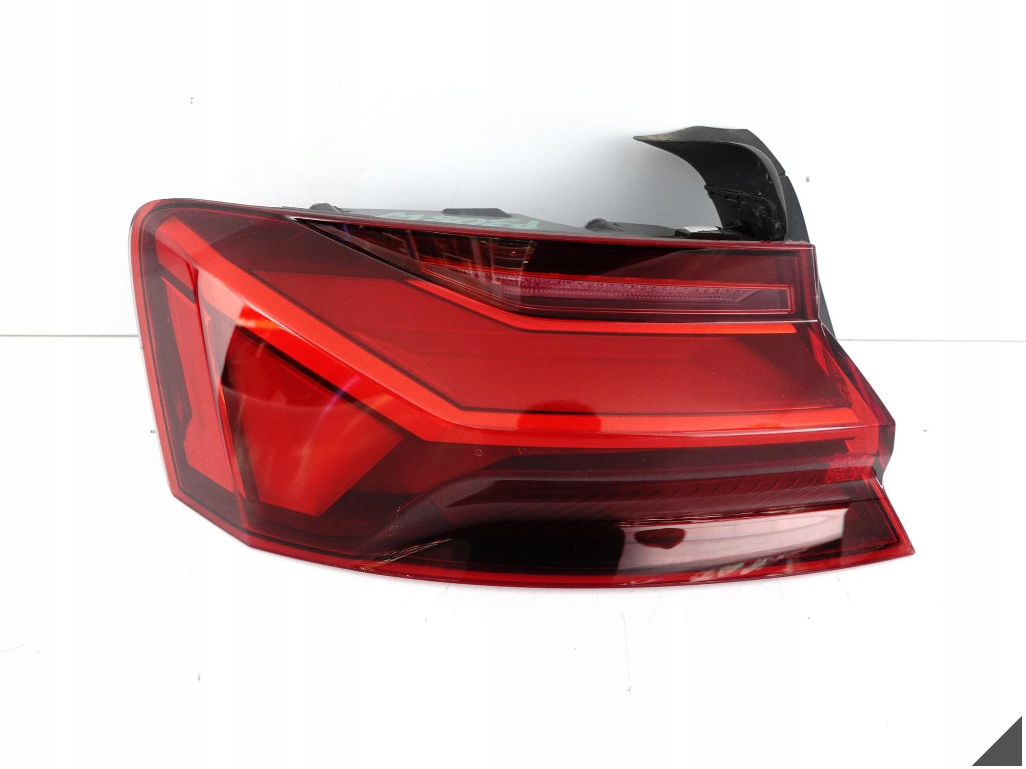 AUDI A5 S5 8W6 F5 B9 LIFT 19-23 MATRIX HIGH LAMPA LED W BŁOTNIK LEWA TYŁ EU AUDI A5 S5 8W6 F5 B9 LIFT 19-23 MATRIX HIGH LAMPA LED W BŁOTNIK LEWA TYŁ EU