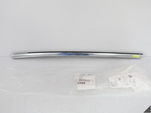 TESLA MODEL S 12-21 LIFT LISTWA ZGARNIAJĄCA SZYBY DRZWI LEWA TYŁ TESLA MODEL S 12-21 LIFT LISTWA ZGARNIAJĄCA SZYBY DRZWI LEWA TYŁ