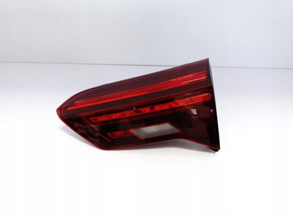 VW T-ROC 2GA 17-21 LAMPA LED PRAWA TYŁ W KLAPĘ EU VW T-ROC 2GA 17-21 LAMPA LED PRAWA TYŁ W KLAPĘ EU