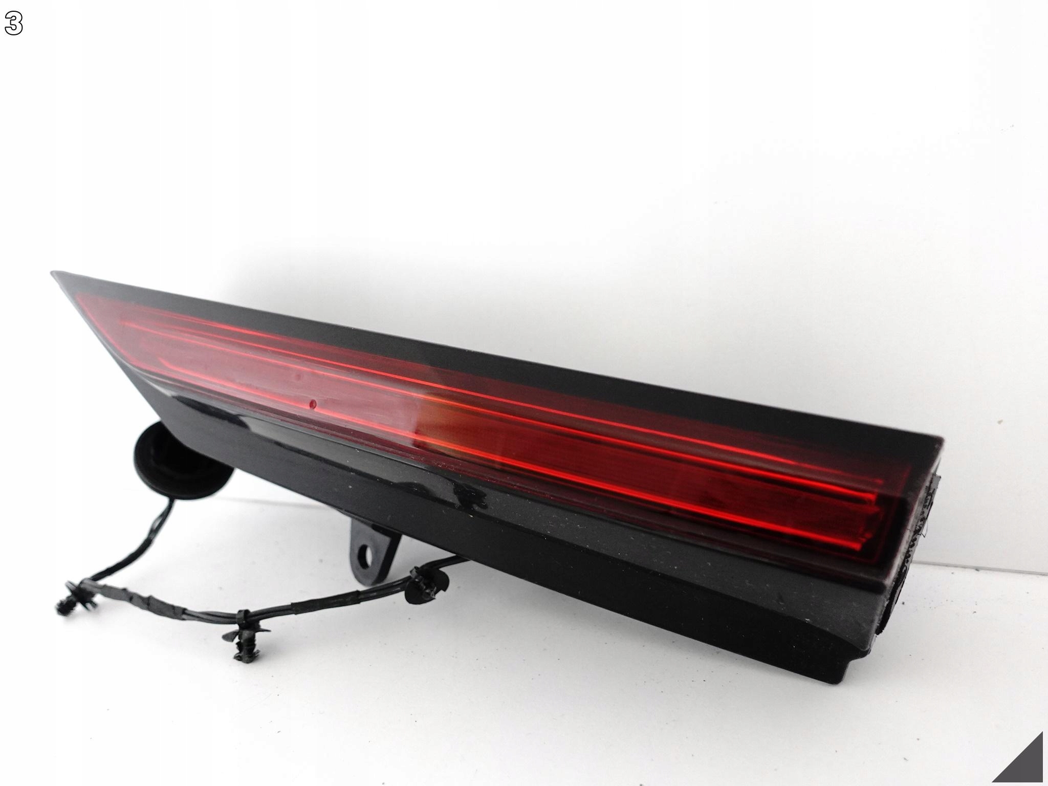 POLESTAR II 2 20- LAMPA LED W KLAPĘ POKRYWĘ BAGAŻNIKA PRAWA TYŁ EUROPA POLESTAR II 2 20- LAMPA LED W KLAPĘ POKRYWĘ BAGAŻNIKA PRAWA TYŁ EUROPA - obrazek 4