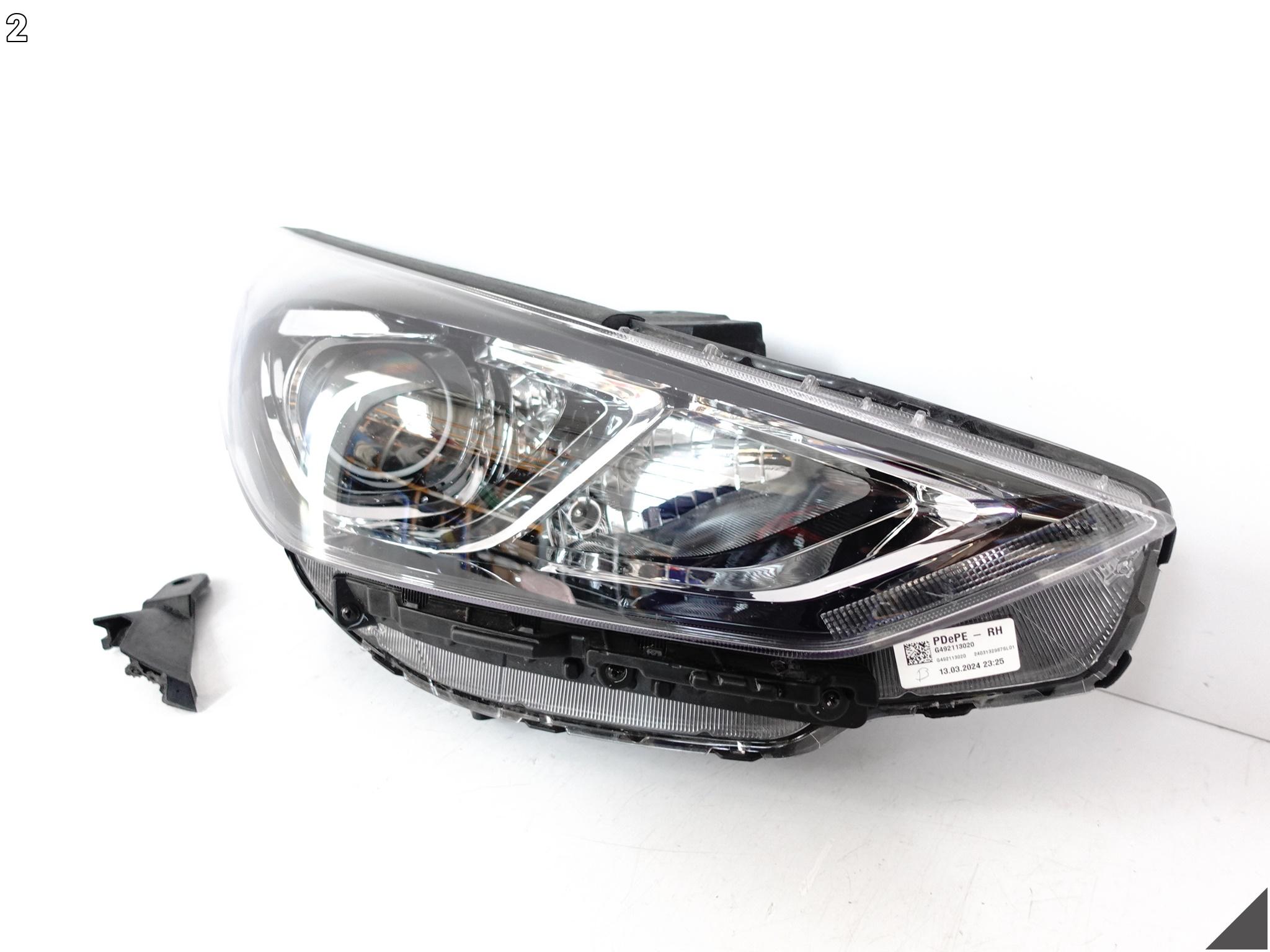 HYUNDAI I30 III 3 LIFT 20-24 LAMPA ZWYKŁA HALOGEN PRAWA PRZÓD EUROPA HYUNDAI I30 III 3 LIFT 20-24 LAMPA ZWYKŁA HALOGEN PRAWA PRZÓD EUROPA - obrazek 3