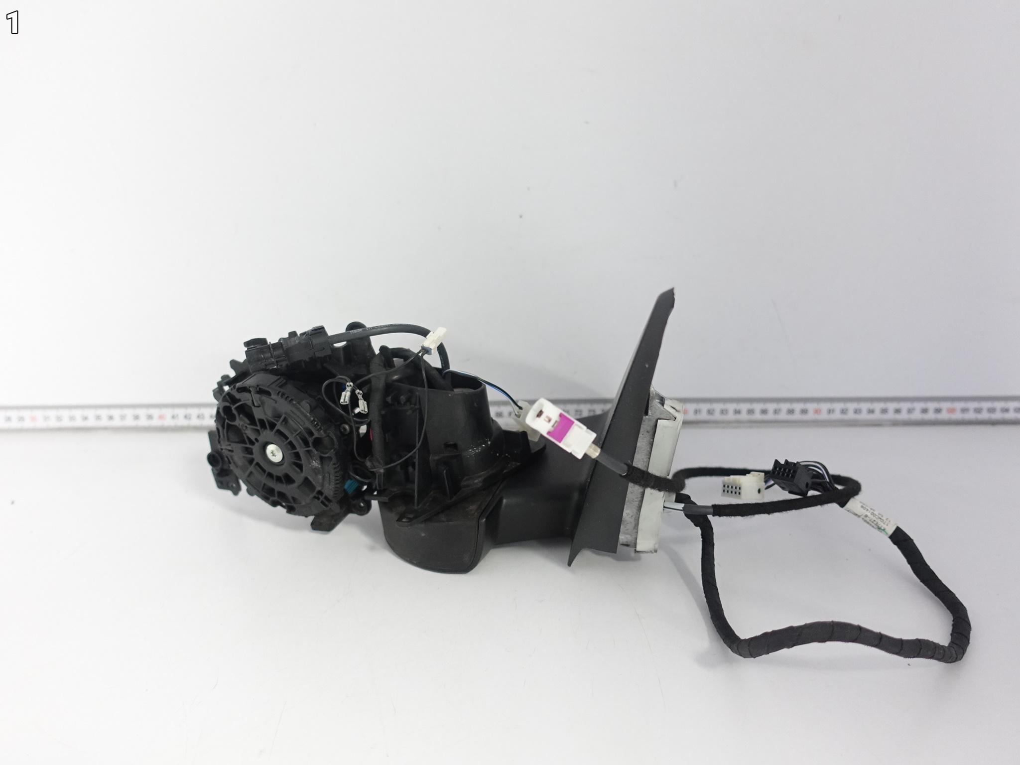 MERCEDES GLA I X156 W156 13-19 LIFT MOPF LUSTERKO LEWE 8+9PIN 17 + KAMERA MERCEDES GLA I X156 W156 13-19 LIFT MOPF LUSTERKO LEWE 8+9PIN 17 + KAMERA - obrazek 2