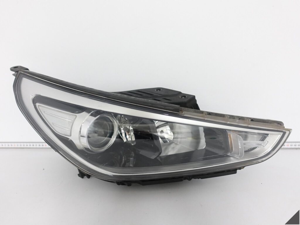 HYUNDAI I30 III PDe 16-20 LAMPA ZWYKŁA HALOGEN SOCZEWKA PRAWA PRZÓD EUROPA