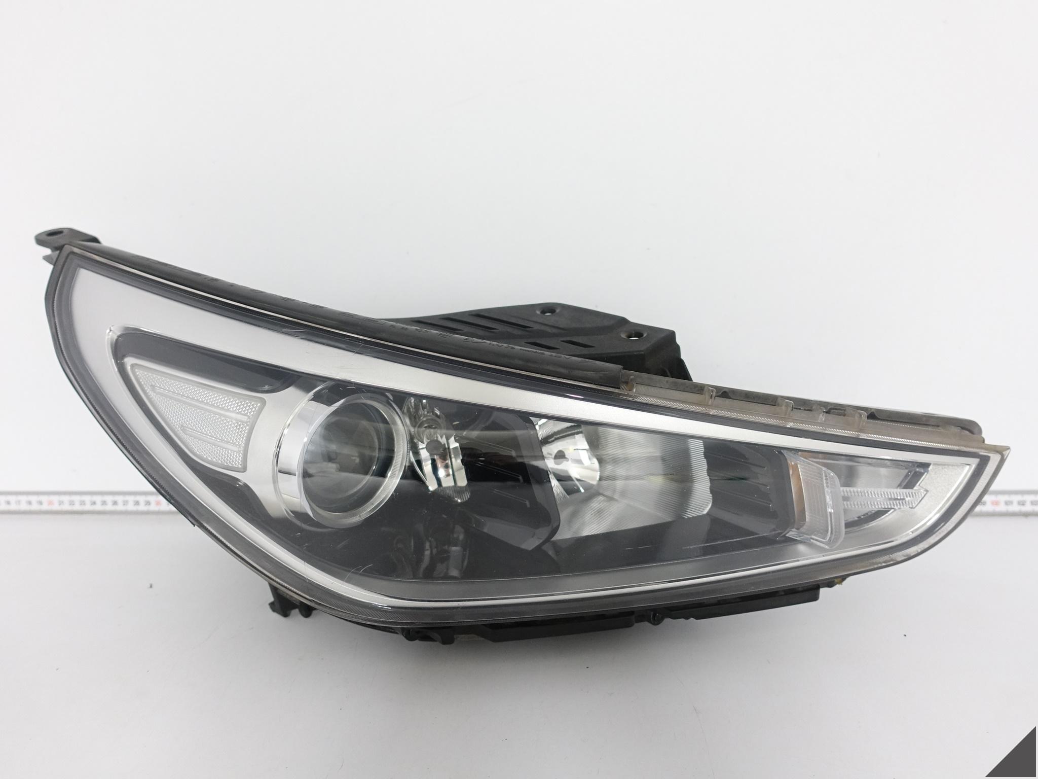 HYUNDAI I30 III PDe 16-20 LAMPA ZWYKŁA HALOGEN SOCZEWKA PRAWA PRZÓD EUROPA HYUNDAI I30 III PDe 16-20 LAMPA ZWYKŁA HALOGEN SOCZEWKA PRAWA PRZÓD EUROPA