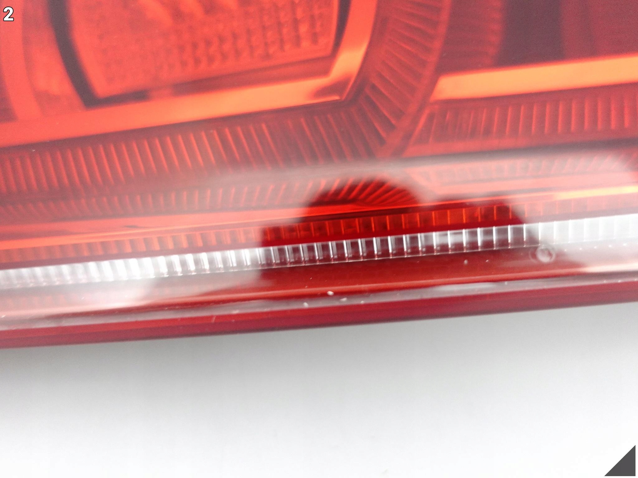 AUDI R8 420 07-12 COUPE LAMPA LED W BŁOTNIK PRAWA TYŁ EUROPA 420945096 AUDI R8 420 07-12 COUPE LAMPA LED W BŁOTNIK PRAWA TYŁ EUROPA 420945096 - obrazek 3