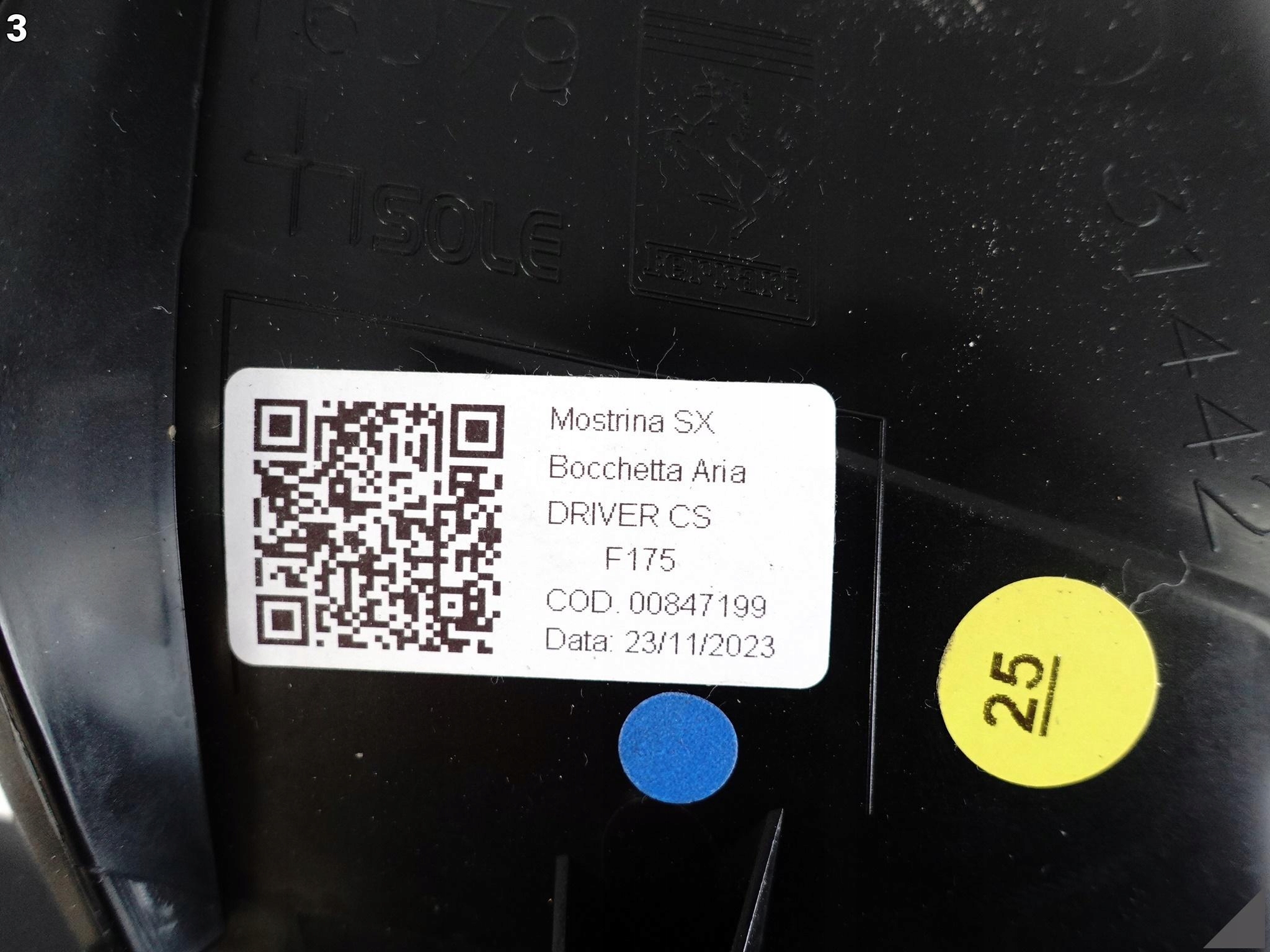 FERRARI PUROSANGUE F175 23- KRATKA NAWIEWU LEWA KOKPIT OSŁONA DEKOR FERRARI PUROSANGUE F175 23- KRATKA NAWIEWU LEWA KOKPIT OSŁONA DEKOR - obrazek 4