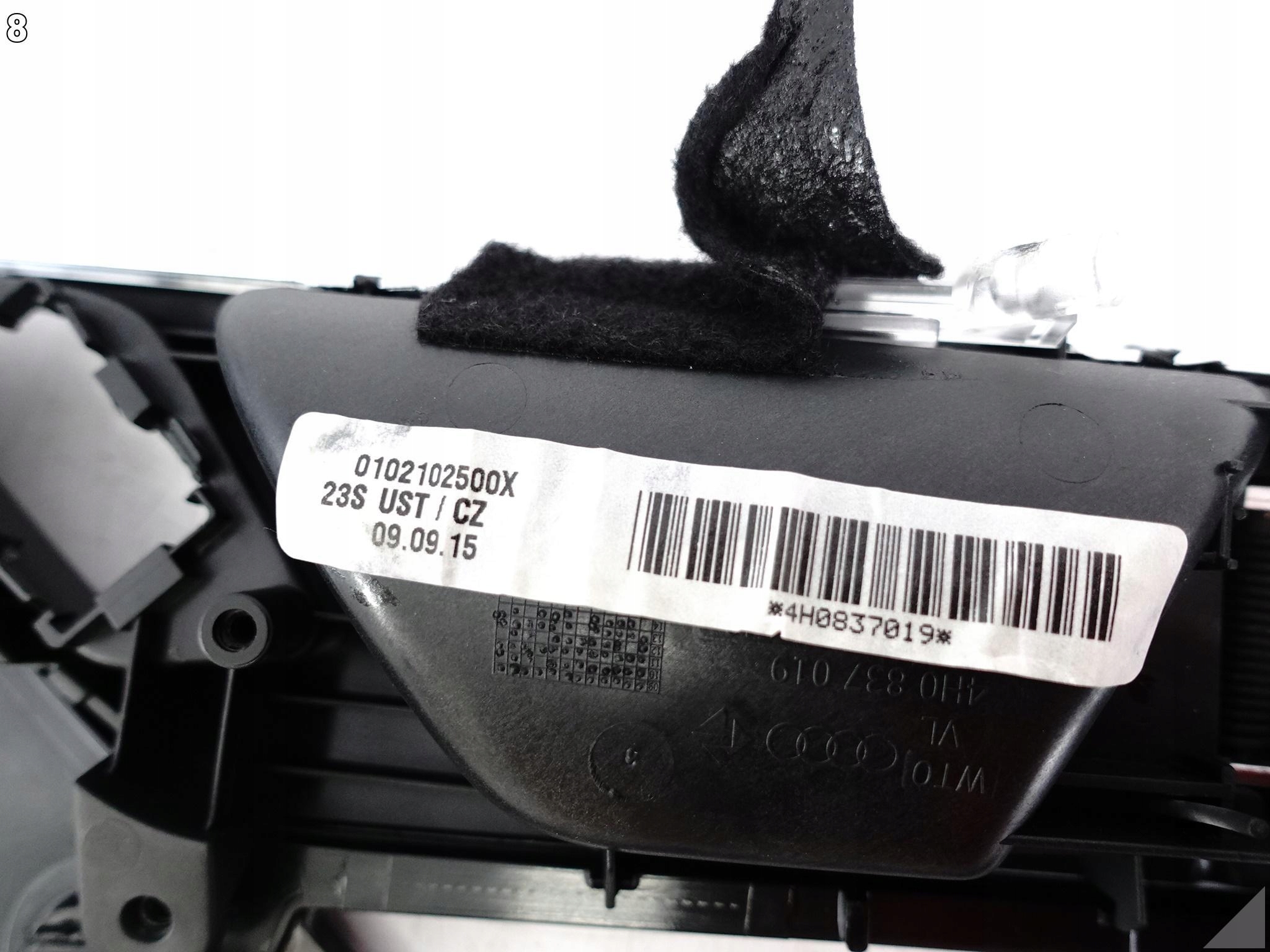 AUDI A8 S8 4H0 D4 LIFT 13-17 LISTWA DEKOR DRZWI LEWA PRZÓD KLAMKA GQ2 AUDI A8 S8 4H0 D4 LIFT 13-17 LISTWA DEKOR DRZWI LEWA PRZÓD KLAMKA GQ2 - obrazek 9