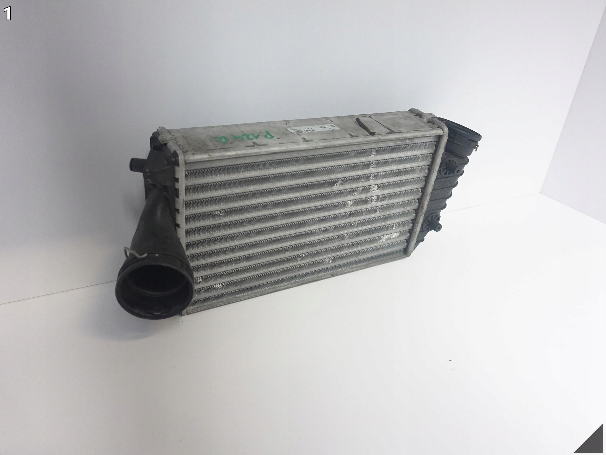 PORSCHE 911 997 GT2 GT2RS TURBO INTERCOOLER CHŁODNICA POWIETRZA PRAWY PORSCHE 911 997 GT2 GT2RS TURBO INTERCOOLER CHŁODNICA POWIETRZA PRAWY - obrazek 2
