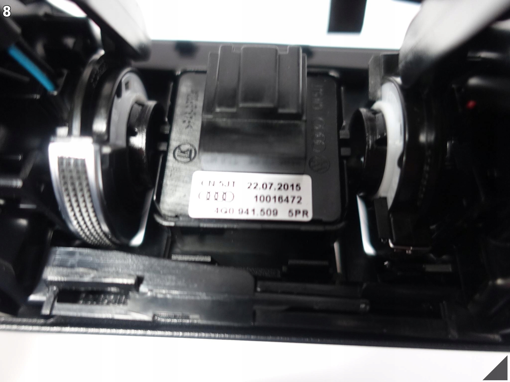 AUDI A7 A6 4G8 4G0 LIFT 14-18 KRATKA NAWIEWU ŚRODKOWA PRZEŁĄCZNIKI DEKOR AUDI A7 A6 4G8 4G0 LIFT 14-18 KRATKA NAWIEWU ŚRODKOWA PRZEŁĄCZNIKI DEKOR - obrazek 9