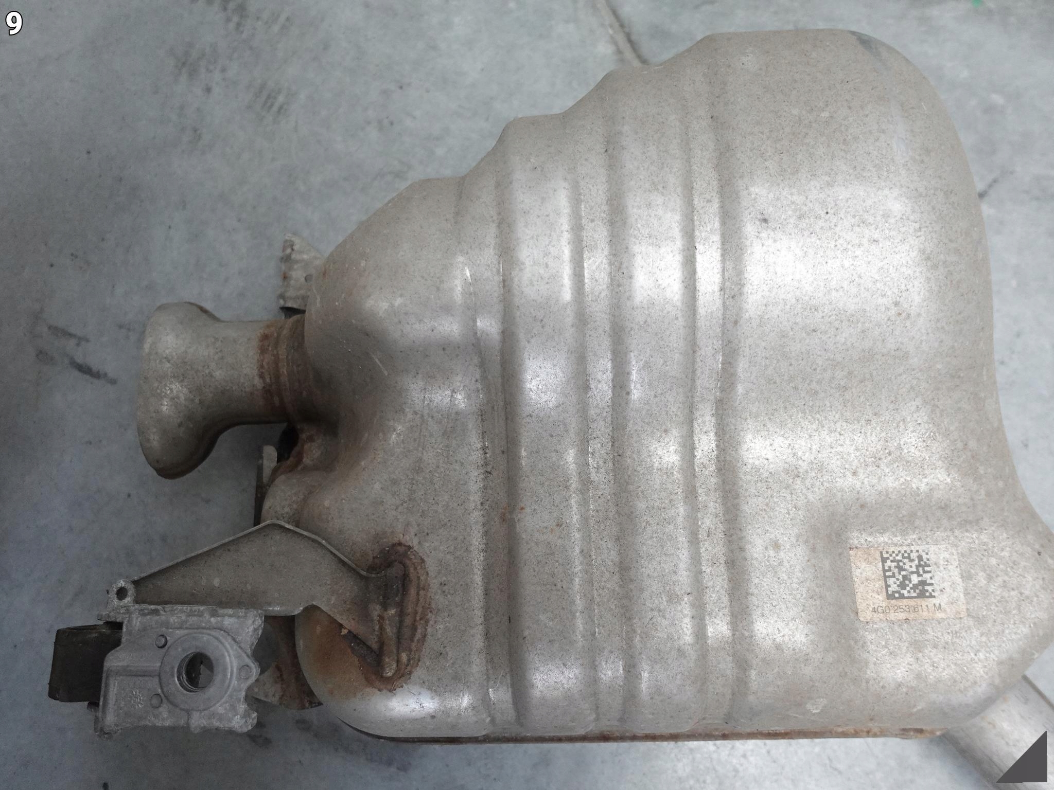 AUDI A7 4G8 A6 4G0 C7 LIFT 10-18 TŁUMIK WYDECH LEWY TYŁ 3.0TDI AUDI A7 4G8 A6 4G0 C7 LIFT 10-18 TŁUMIK WYDECH LEWY TYŁ 3.0TDI - obrazek 10