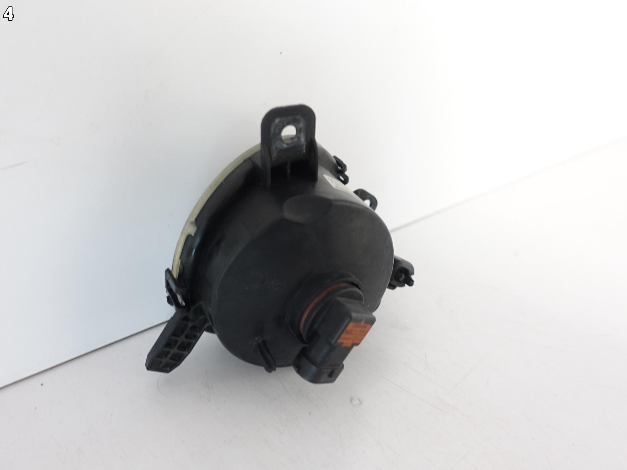 BMW F20 F30 F31 F45 F46 HALOGEN LEWY W ZDERZAK BMW F20 F30 F31 F45 F46 HALOGEN LEWY W ZDERZAK - obrazek 5