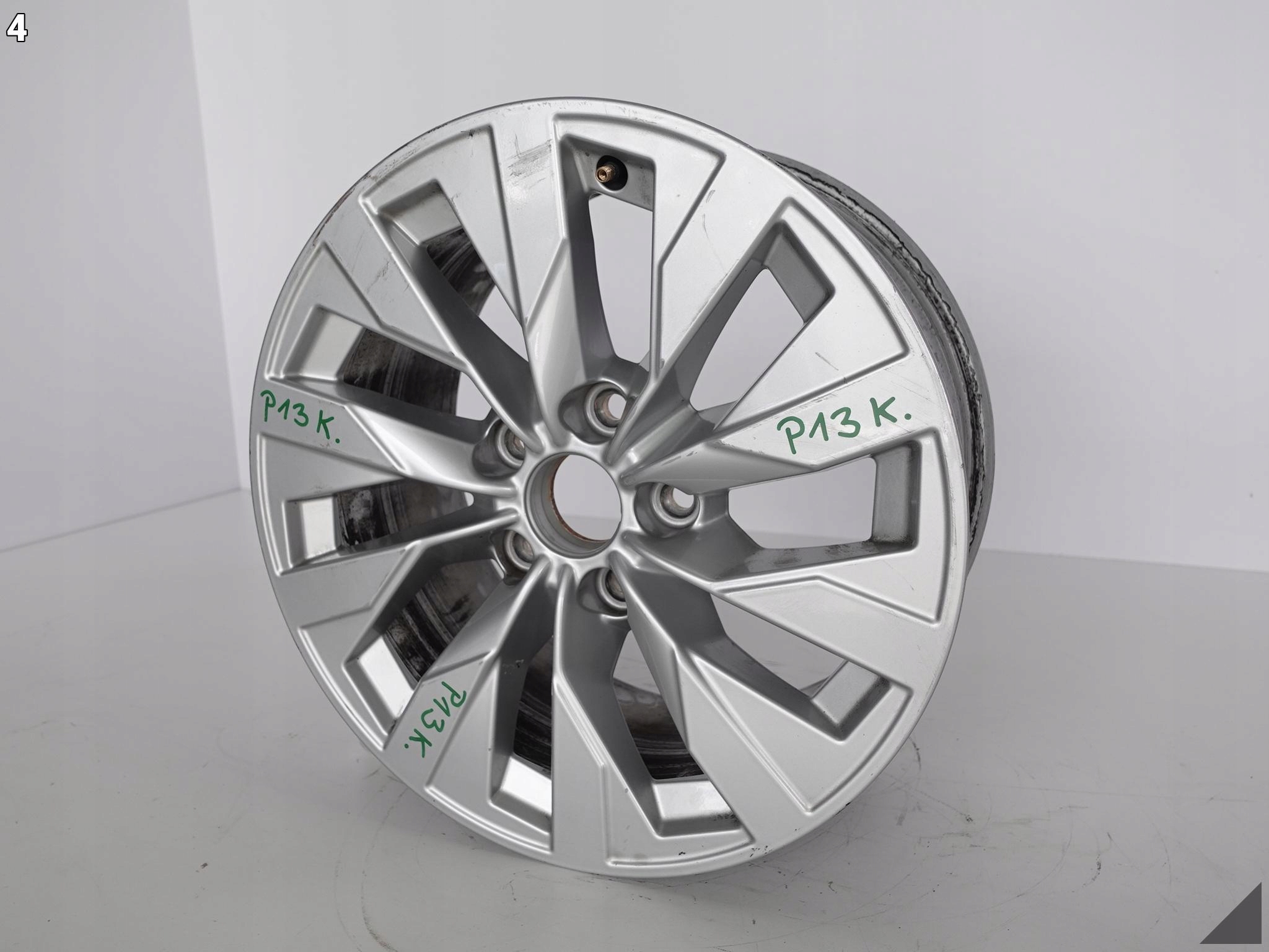 AUDI A3 8Y0 FELGA 7,5JX16 ET43 8Y0601025T 5X112 AUDI A3 8Y0 FELGA 7,5JX16 ET43 8Y0601025T 5X112 - obrazek 5