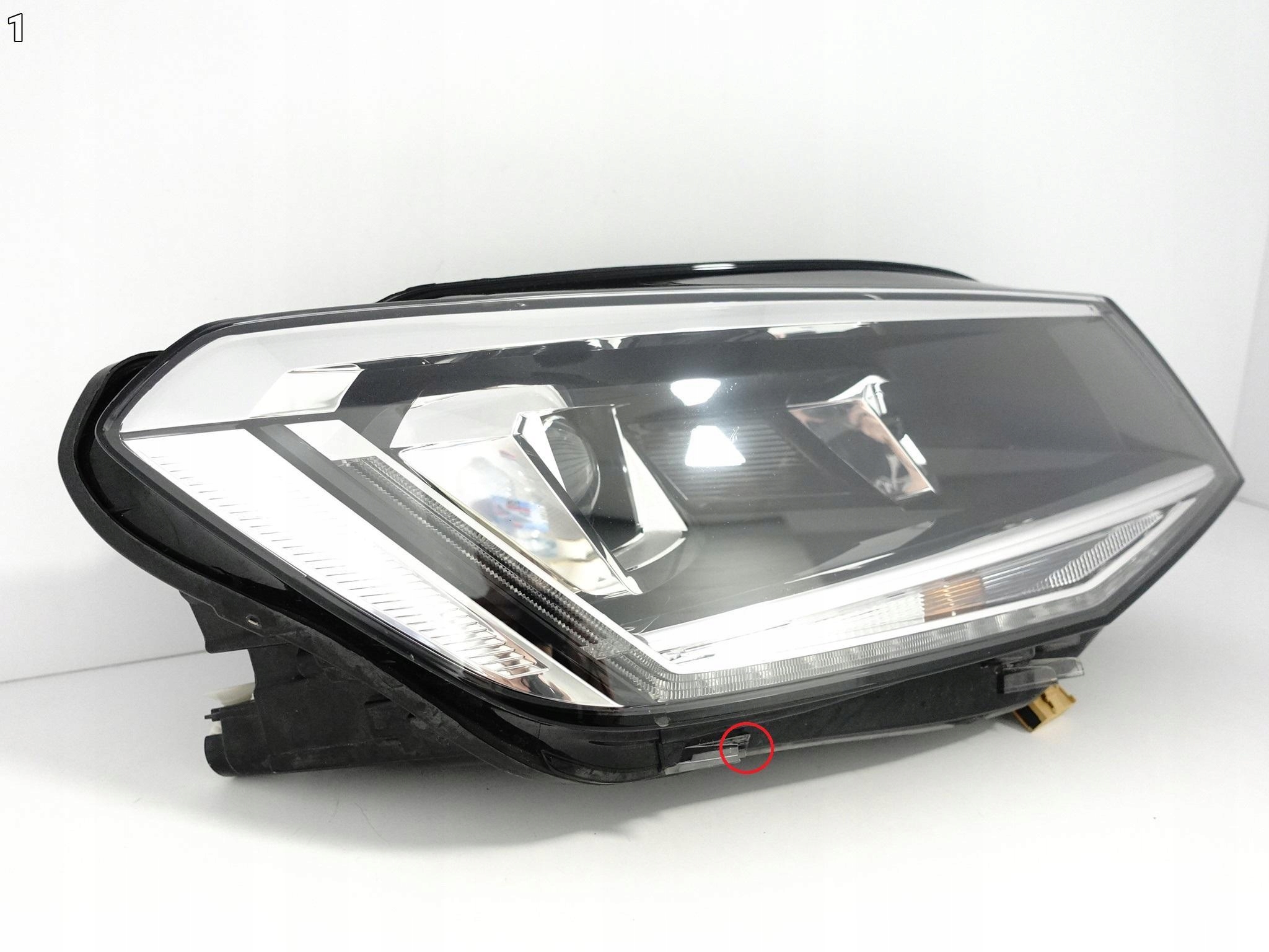 VW CADDY 2K1 LIFT 15-20 LAMPA XENON+LED PRAWA EU VW CADDY 2K1 LIFT 15-20 LAMPA XENON+LED PRAWA EU - obrazek 2