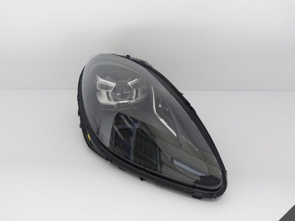 PORSCHE MACAN 95B LIFT 18- LAMPA FULL LED PRAWA EU PORSCHE MACAN 95B LIFT 18- LAMPA FULL LED PRAWA EU
