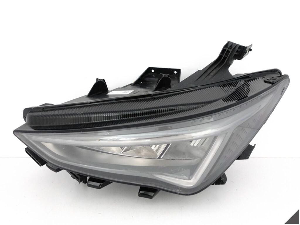 CUPRA BORN 10F 21- LAMPA FULL LED LEWA PRZÓD EUROPA CUPRA BORN 10F 21- LAMPA FULL LED LEWA PRZÓD EUROPA