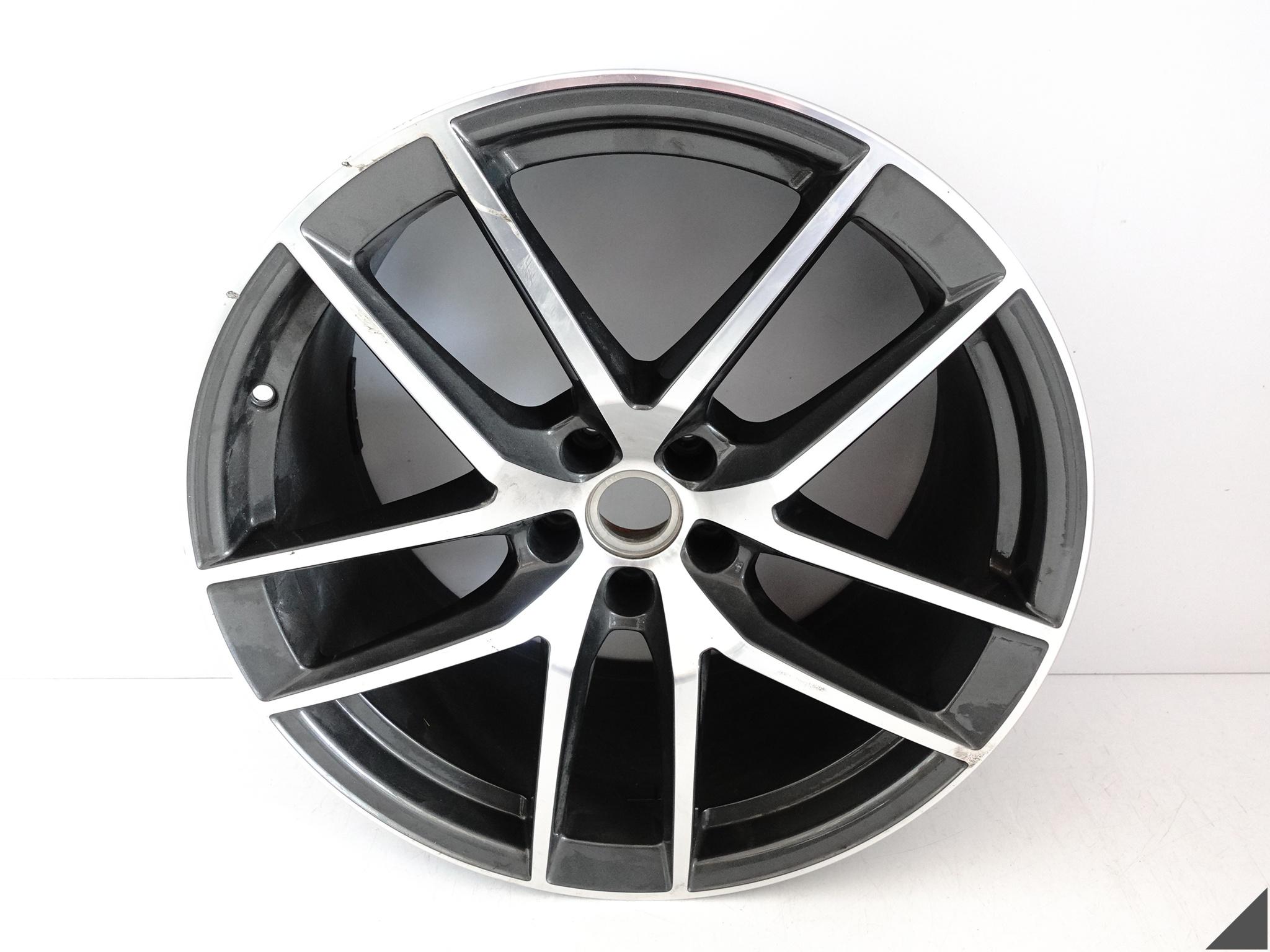 PORSCHE MACAN S TURBO GTS 95B LIFT 21-24 FELGA ALUFELGA 10JX20H ET19 5X112 PORSCHE MACAN S TURBO GTS 95B LIFT 21-24 FELGA ALUFELGA 10JX20H ET19 5X112