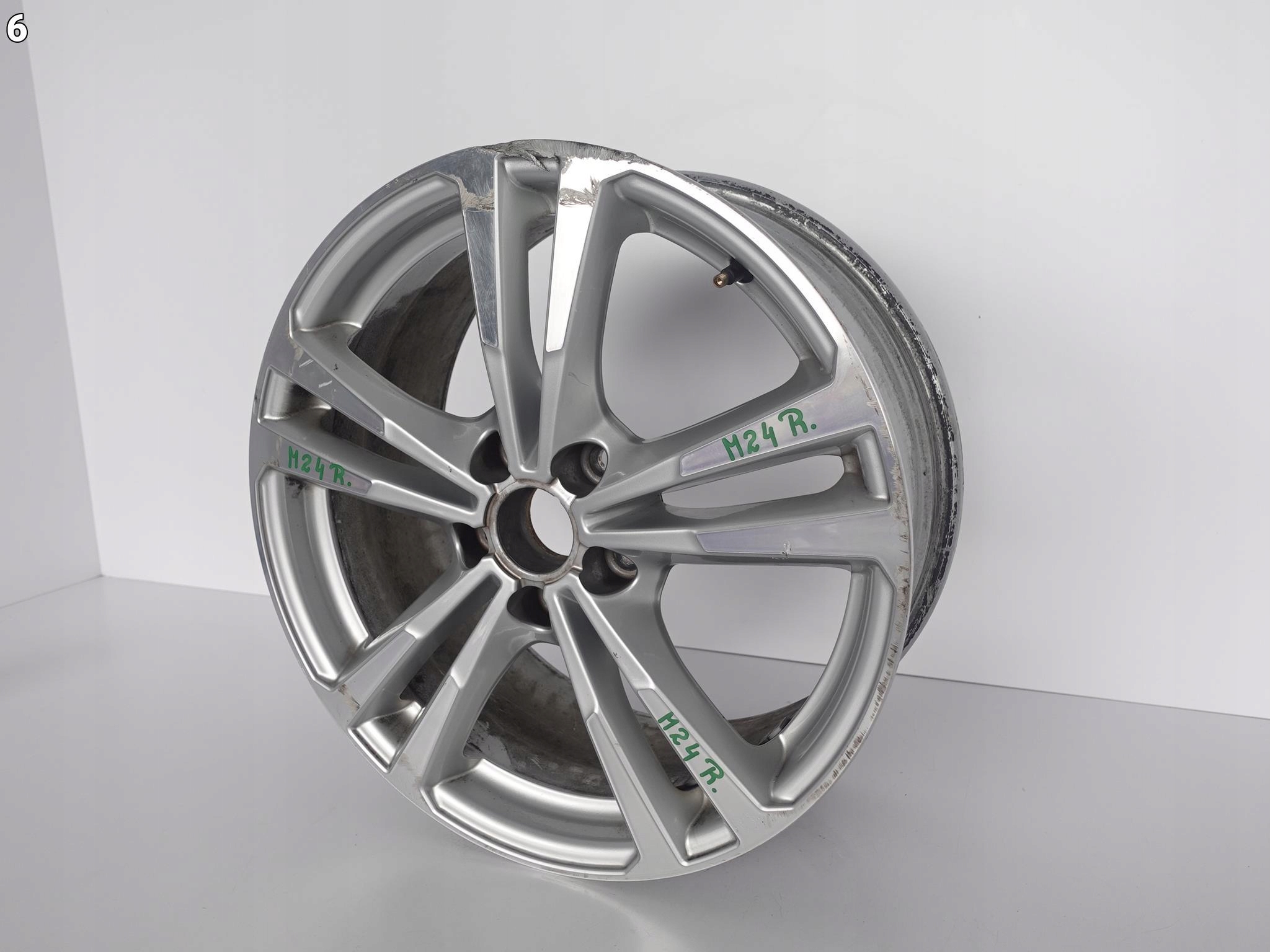 AUDI A3 S3 8V0 FELGA 7,5X18 ET51 5X112 AUDI A3 S3 8V0 FELGA 7,5X18 ET51 5X112 - obrazek 7