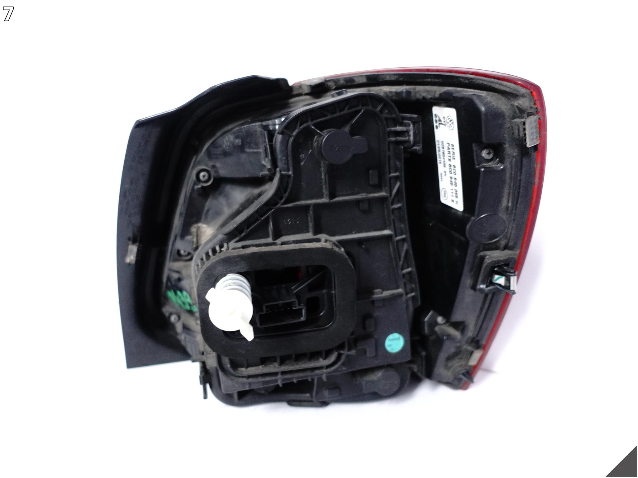 VW POLO V 6C0 LIFT 14-17 LAMPA LED W BŁOTNIK LEWA TYŁ EU VW POLO V 6C0 LIFT 14-17 LAMPA LED W BŁOTNIK LEWA TYŁ EU - obrazek 8