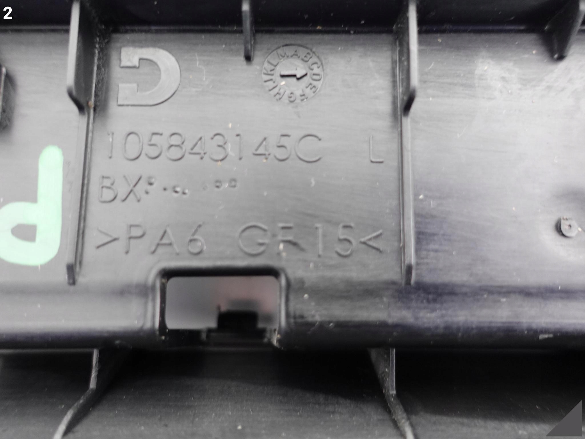 BMW 7 G11 LISTWA ADAPTER ROLETY LEWY TYŁ BMW 7 G11 LISTWA ADAPTER ROLETY LEWY TYŁ - obrazek 3