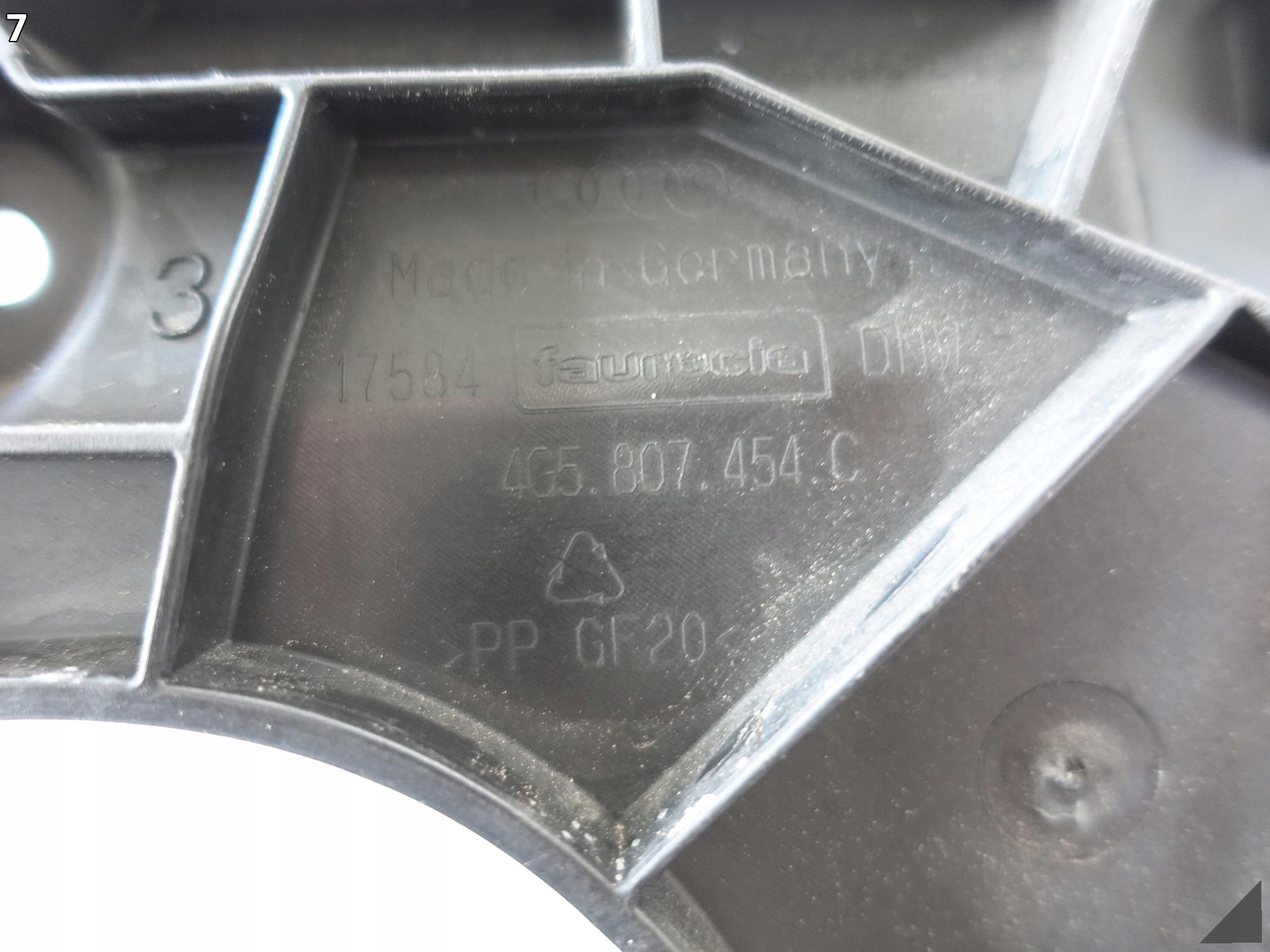 AUDI A6 S6 4G0 C7 LIFT 14-18 ŚLIZG WSPORNIK MOCOWANIE W ZDERZAK TYŁ PRAWY AUDI A6 S6 4G0 C7 LIFT 14-18 ŚLIZG WSPORNIK MOCOWANIE W ZDERZAK TYŁ PRAWY - obrazek 8