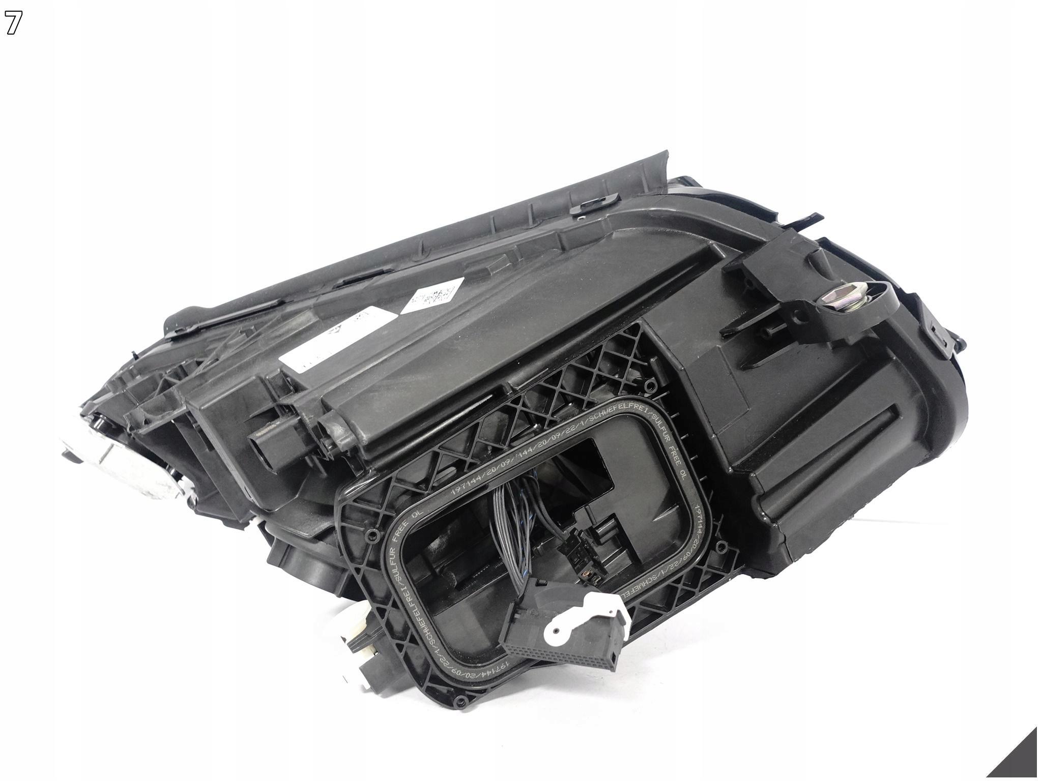 MERCEDES C-KLASA W205 S205 LIFT 18-21 LAMPA FULL LED HIGH PERFORMANCE HELLA MERCEDES C-KLASA W205 S205 LIFT 18-21 LAMPA FULL LED HIGH PERFORMANCE HELLA - obrazek 8