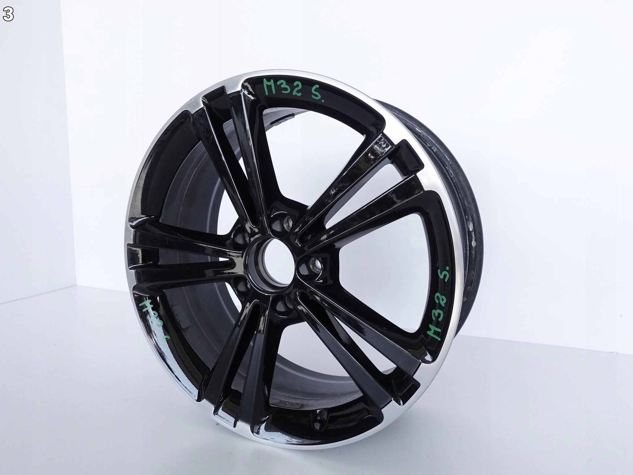 MERCEDES A-KLASA W177 FELGA 7,5JX18 ET49 5X112 MERCEDES A-KLASA W177 FELGA 7,5JX18 ET49 5X112 - obrazek 4