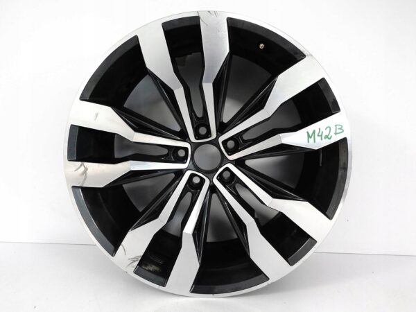 VW TIGUAN II 2 5NA R-LINE 16-20 FELGA 8,5JX20 ET38 5X112 VW TIGUAN II 2 5NA R-LINE 16-20 FELGA 8,5JX20 ET38 5X112