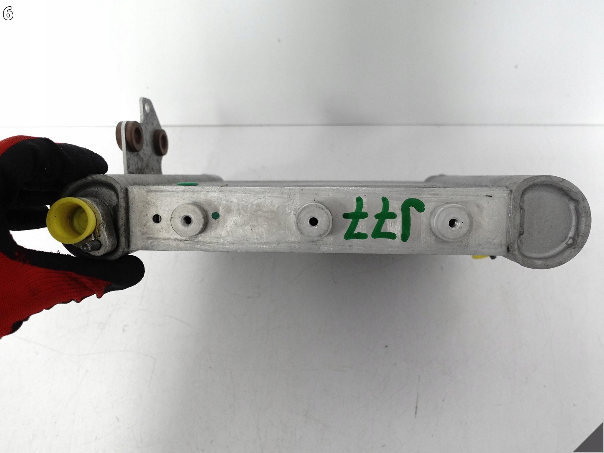 AUDI RS7 4G8 RS6 4G0 C7 14-18 LIFT CHŁODNICA OLEJU 4.0 TFSI DEMONTAŻ 340 KM AUDI RS7 4G8 RS6 4G0 C7 14-18 LIFT CHŁODNICA OLEJU 4.0 TFSI DEMONTAŻ 340 KM - obrazek 7