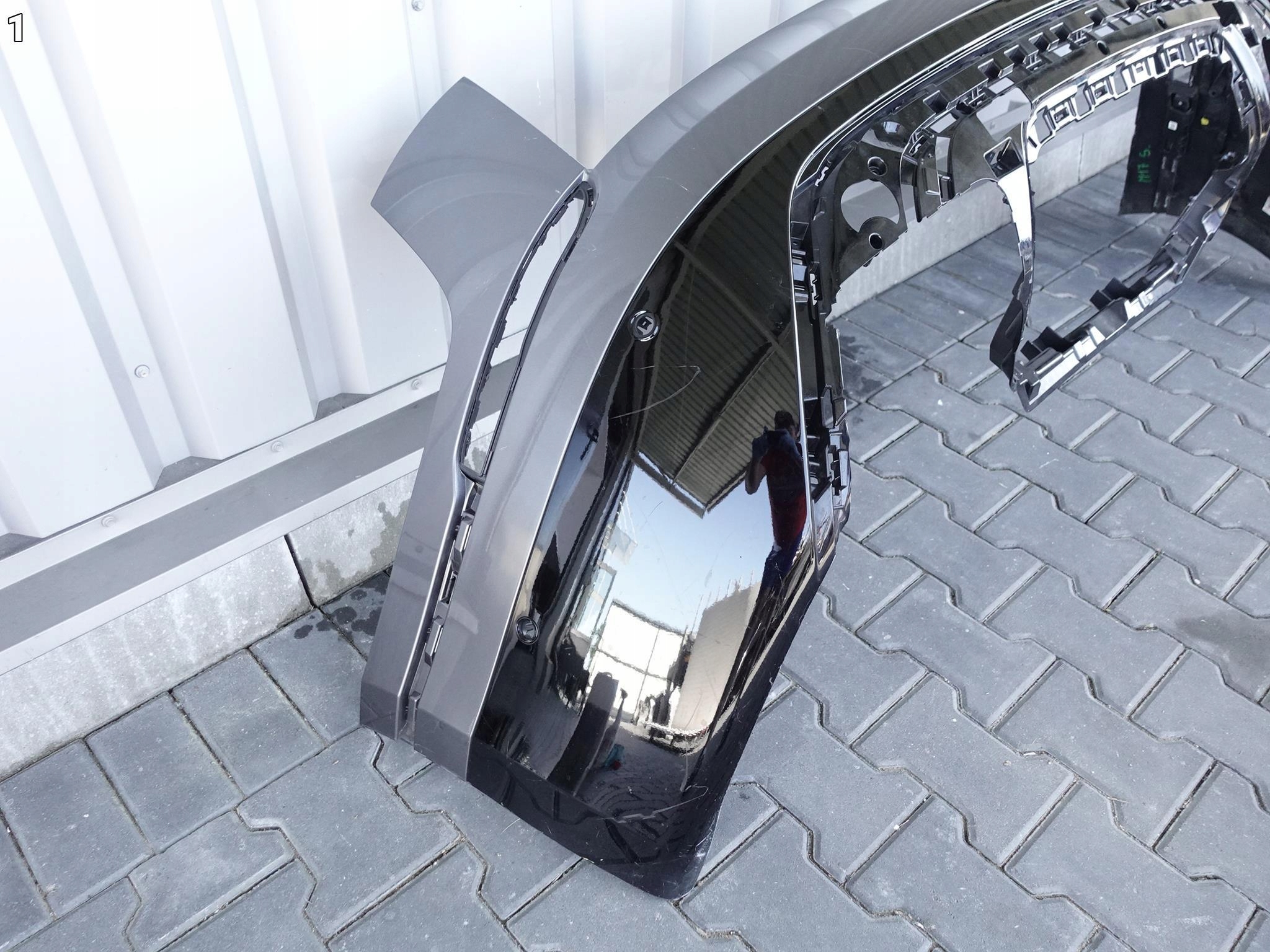 RANGE ROVER VELAR L560 R-DYNAMIC 17- ZDERZAK TYŁ *PDC* RANGE ROVER VELAR L560 R-DYNAMIC 17- ZDERZAK TYŁ *PDC* - obrazek 2