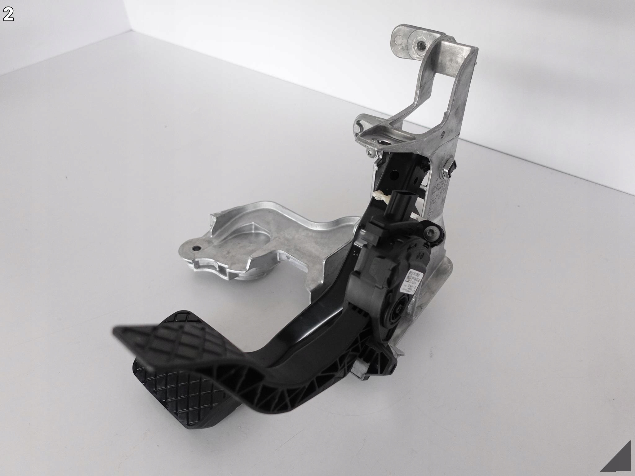 AUDI A7 4G8 A6 4G0 C7 LIFT A8 4H0 PEDAŁY AUTOMAT HAMULEC GAZ AUDI A7 4G8 A6 4G0 C7 LIFT A8 4H0 PEDAŁY AUTOMAT HAMULEC GAZ - obrazek 3