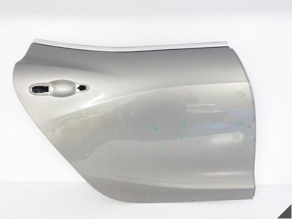 MASERATI GHIBLI M157 13-23 DRZWI DOOR PRAWE TYŁ + LISTWA ZGARNIAJĄCA CHROM MASERATI GHIBLI M157 13-23 DRZWI DOOR PRAWE TYŁ + LISTWA ZGARNIAJĄCA CHROM