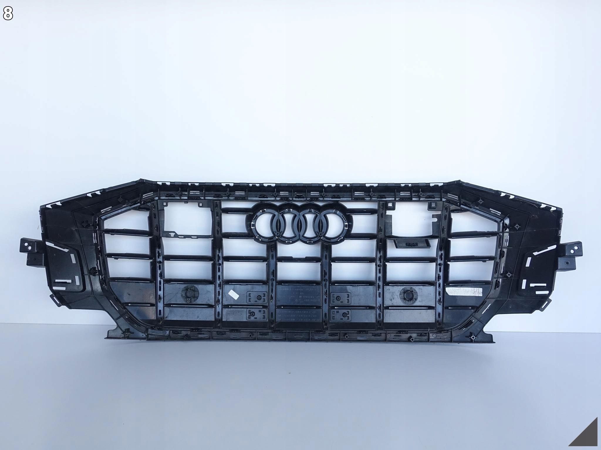 AUDI SQ8 Q8 4M8 18- ZDERZAK GRILL ATRAPA CZARNY AUDI SQ8 Q8 4M8 18- ZDERZAK GRILL ATRAPA CZARNY - obrazek 9
