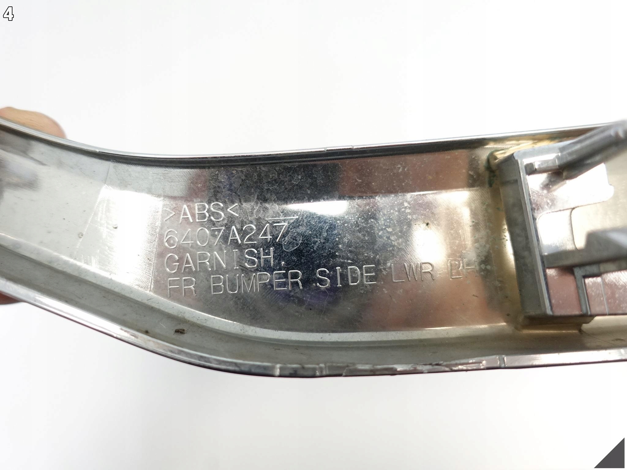 MITSUBISHI ECLIPSE CROSS 18-20 LISTWA W ZDERZAK LEWA PRZÓD CHROM 6407A247 MITSUBISHI ECLIPSE CROSS 18-20 LISTWA W ZDERZAK LEWA PRZÓD CHROM 6407A247 - obrazek 5
