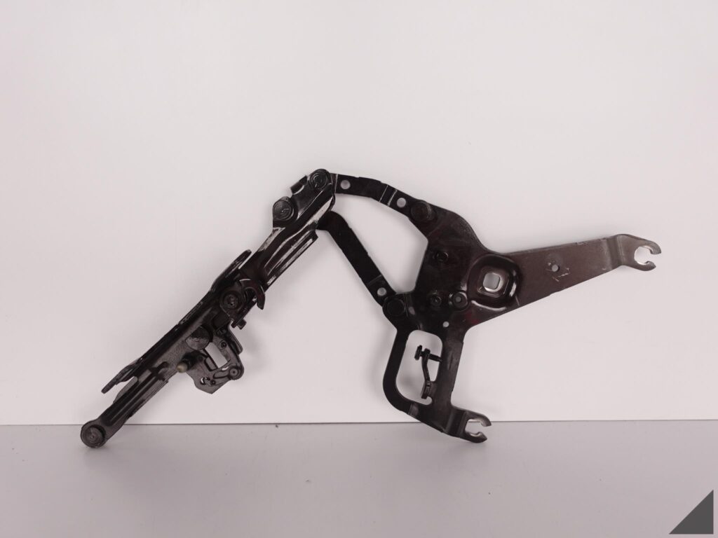 BMW X5 F15 X6 F16 13-18 ZAWIAS MASKI PRAWY