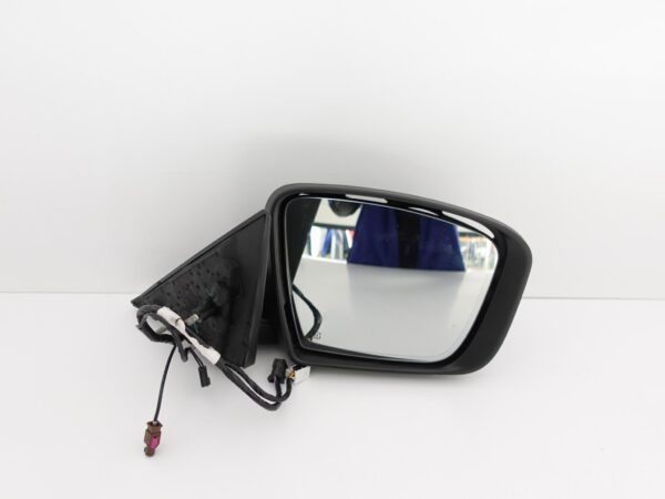 MASERATI LEVANTE LUSTERKO PRAWE 9+8PIN+KAMERA MASERATI LEVANTE LUSTERKO PRAWE 9+8PIN+KAMERA