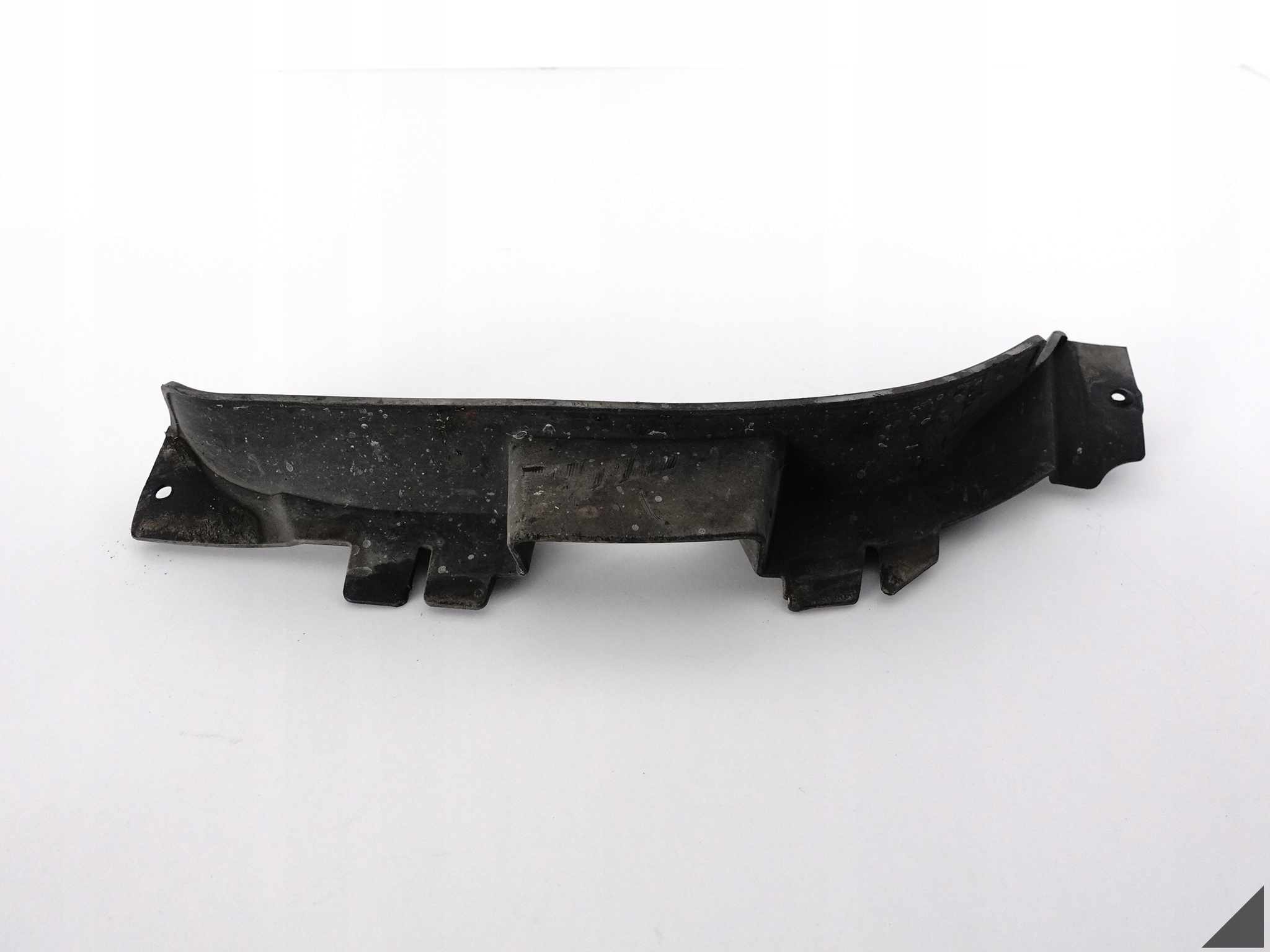 SKODA SCALA 657 19- CHLAPACZ OSŁONA ŚLIZG NADKOLE LEWE PRZÓD 657853887A SKODA SCALA 657 19- CHLAPACZ OSŁONA ŚLIZG NADKOLE LEWE PRZÓD 657853887A