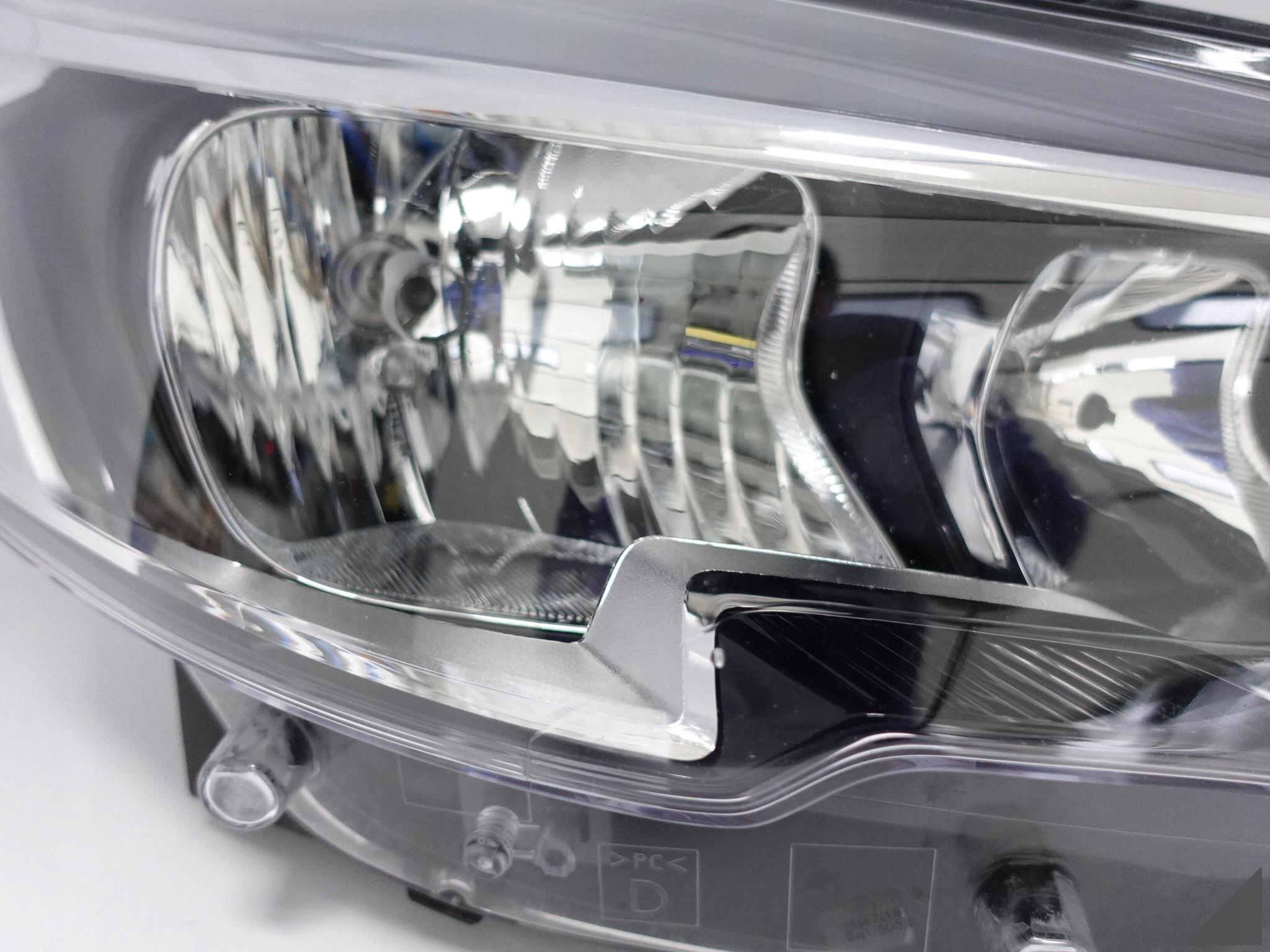 PEUGEOT 508 I LIFT 14-18 LAMPA ZWYKŁA PRAWA EUROPA PEUGEOT 508 I LIFT 14-18 LAMPA ZWYKŁA PRAWA EUROPA - obrazek 4
