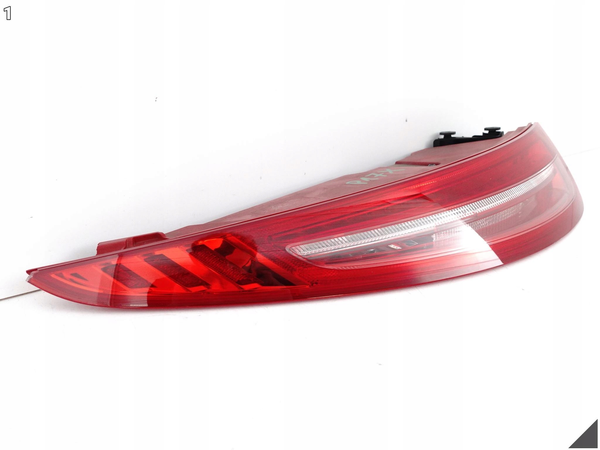 PORSCHE 911 991 MK1 CARERRA 4 4S 12-15 LED LAMPA W BŁOTNIK LEWA TYŁ EUROPA PORSCHE 911 991 MK1 CARERRA 4 4S 12-15 LED LAMPA W BŁOTNIK LEWA TYŁ EUROPA - obrazek 2